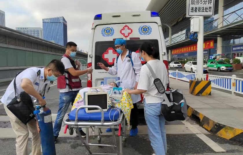 合山市救护车出租公司