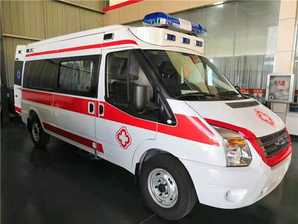 合山市福特V362救护车